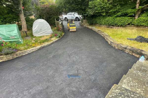Tarmac Driveway in New Mills High Peak 5.jpeg